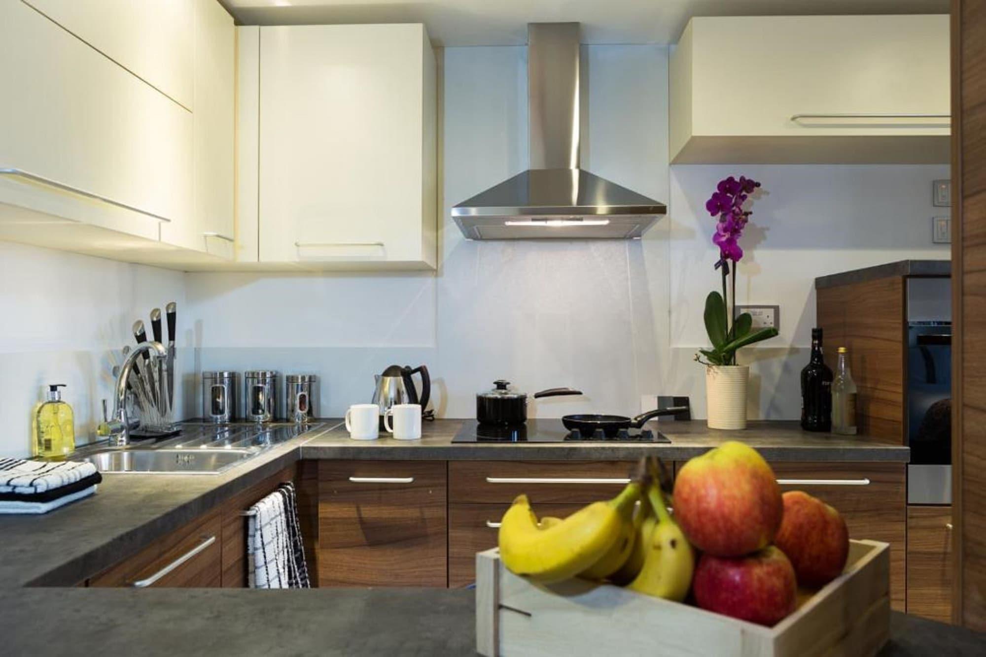 Livin' Serviced Apartments Γουάτφορντ Εξωτερικό φωτογραφία